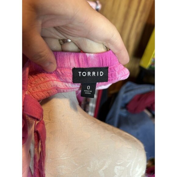 TORRID Pink Tie Dye Cold Shoulder Dress‎ Handkerchief Skater Dress Sz 0 (L) NWOT - Picture 9 of 12